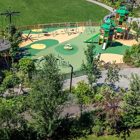 Apartment Urban Plaza Alpine Escape With Free Parking, Balcony, Washer & Dryer